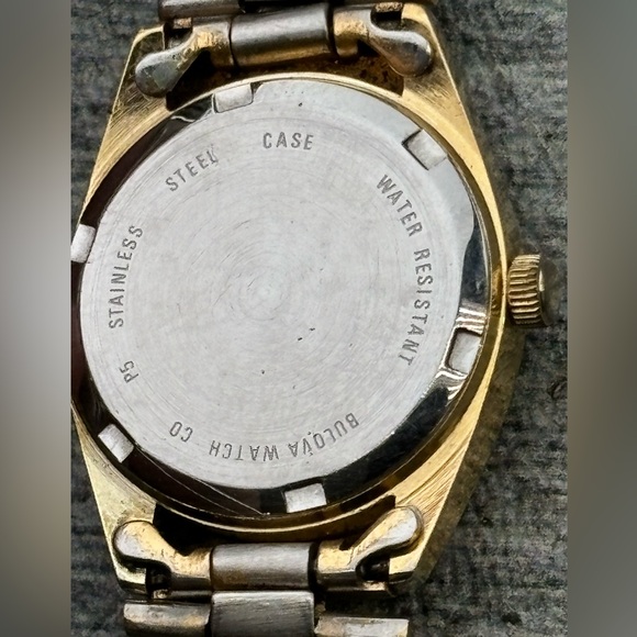 VTG Caravelle Bulova Quartz 48J2O Swiss 1 Jewel Gold Ladies Wrist Watch C 865018 - Picture 12 of 16